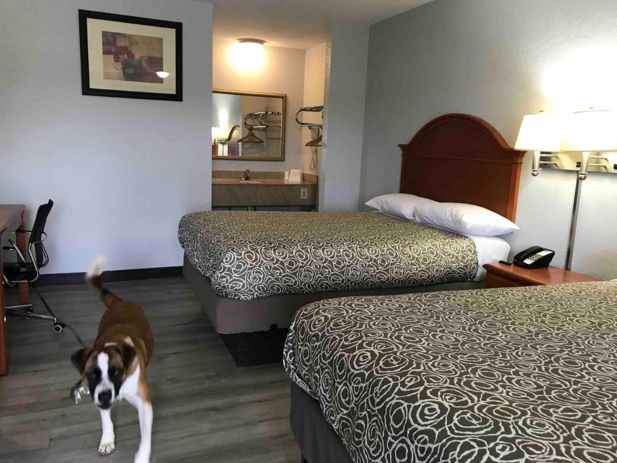 Walnut Inn - Checotah Экстерьер фото