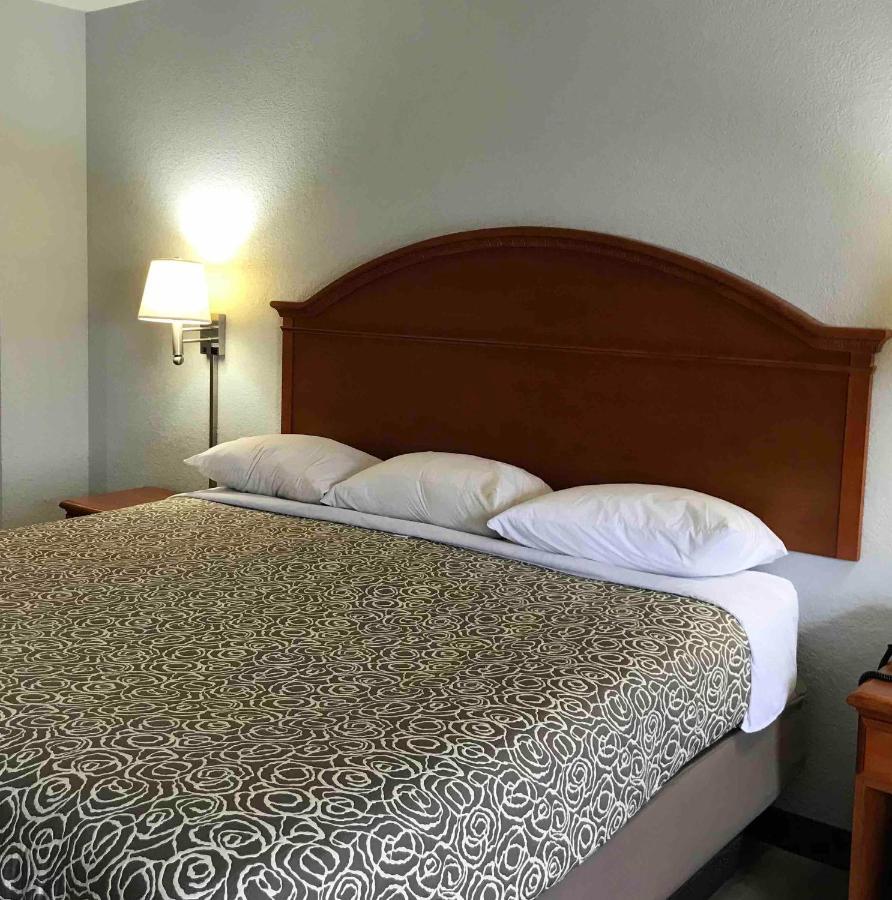 Walnut Inn - Checotah Экстерьер фото