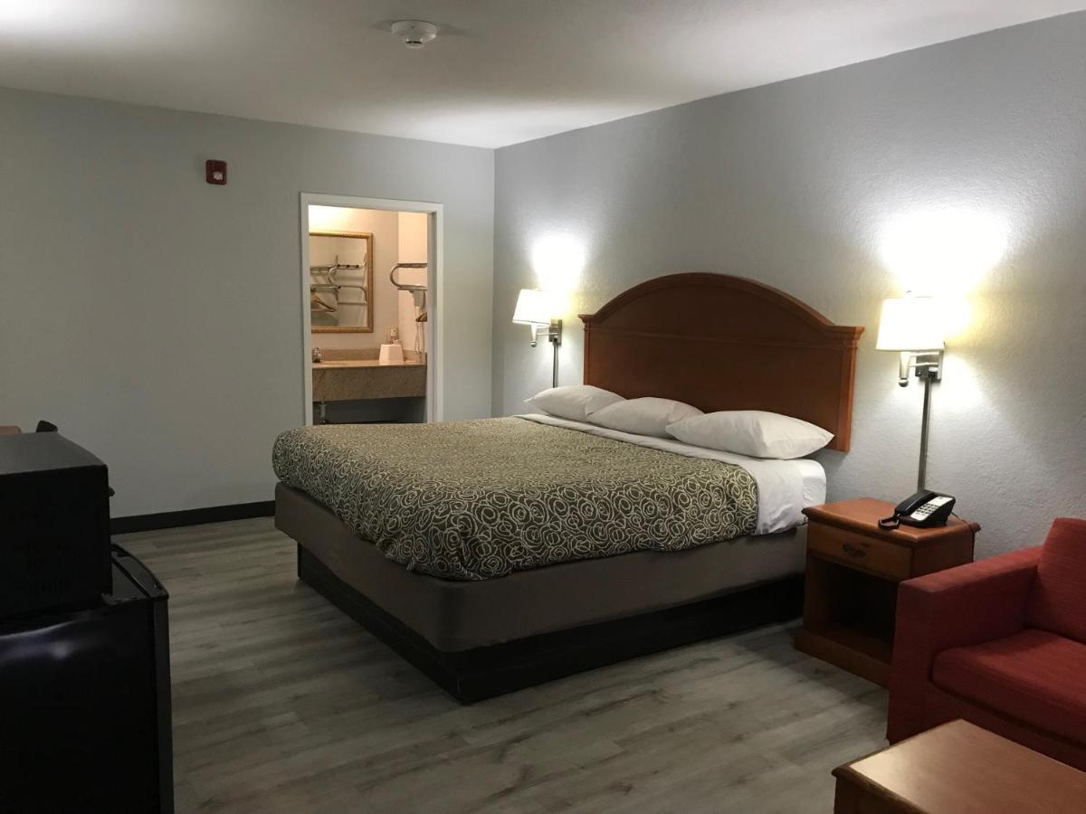 Walnut Inn - Checotah Экстерьер фото